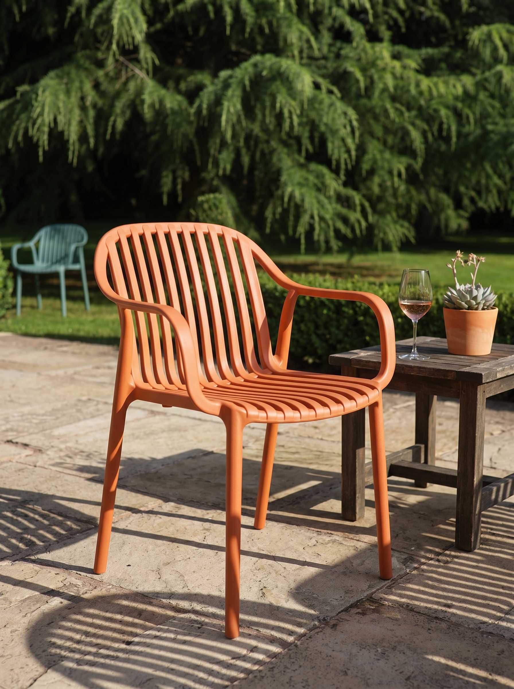 Outdoor dining chair ideas with stylish patio seating, cushions, garden decor, and backyard dining inspiration